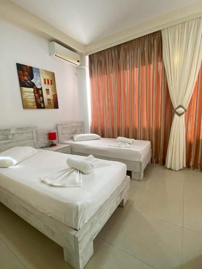 Apartamente Berti'S Garden Sarandë Exterior foto
