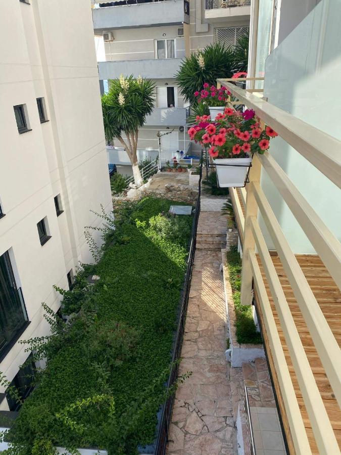 Apartamente Berti'S Garden Sarandë Exterior foto