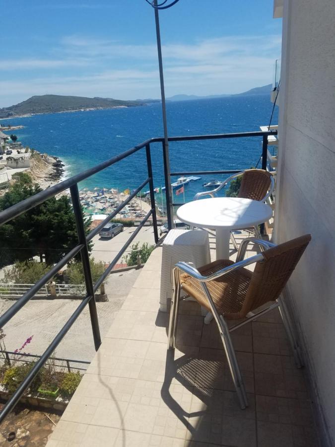 Apartamente Berti'S Garden Sarandë Exterior foto